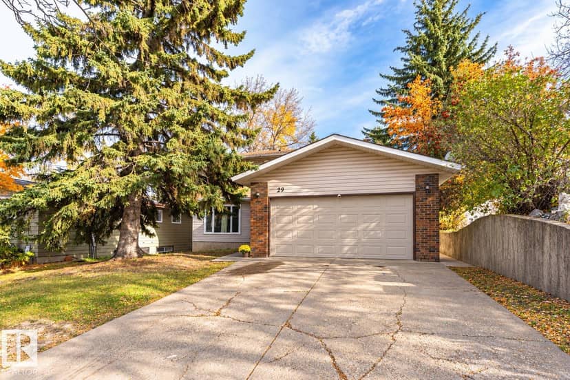 29 Grenfell Av, St. Albert