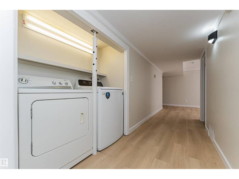 29 Grenfell Av — photo 16 of 40