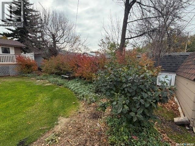 304 1st STREET E — photo 30 of 30