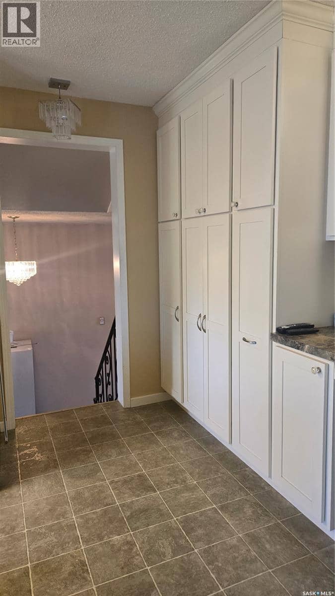 304 1st STREET E — photo 7 of 30