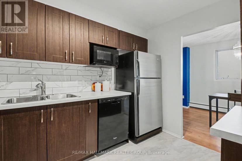 401 - 2630 Southvale Crescent — photo 11 of 27