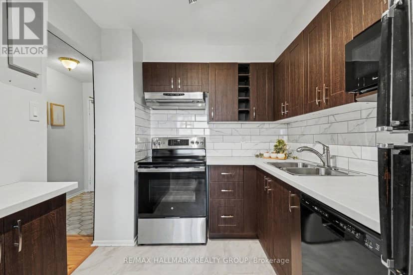 401 - 2630 Southvale Crescent — photo 12 of 27
