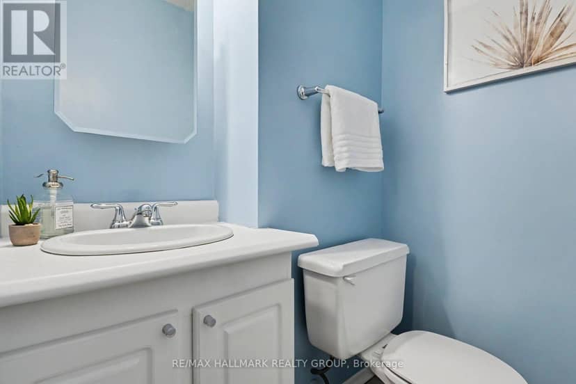 401 - 2630 Southvale Crescent — photo 13 of 27
