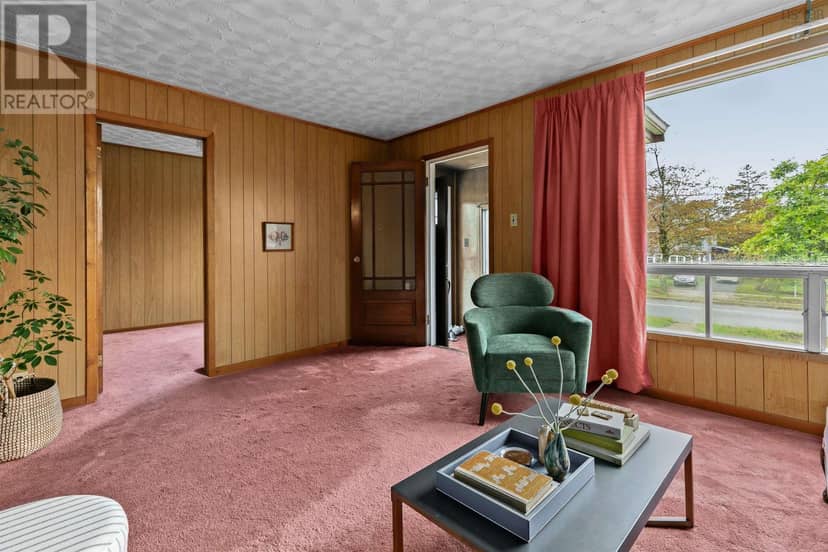 2875 Connaught Avenue — photo 3 of 35