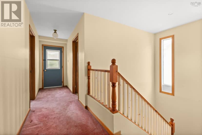 2875 Connaught Avenue — photo 27 of 35