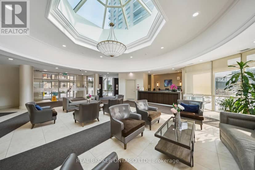 808 - 28 Harrison Garden Boulevard, Toronto, photo 4