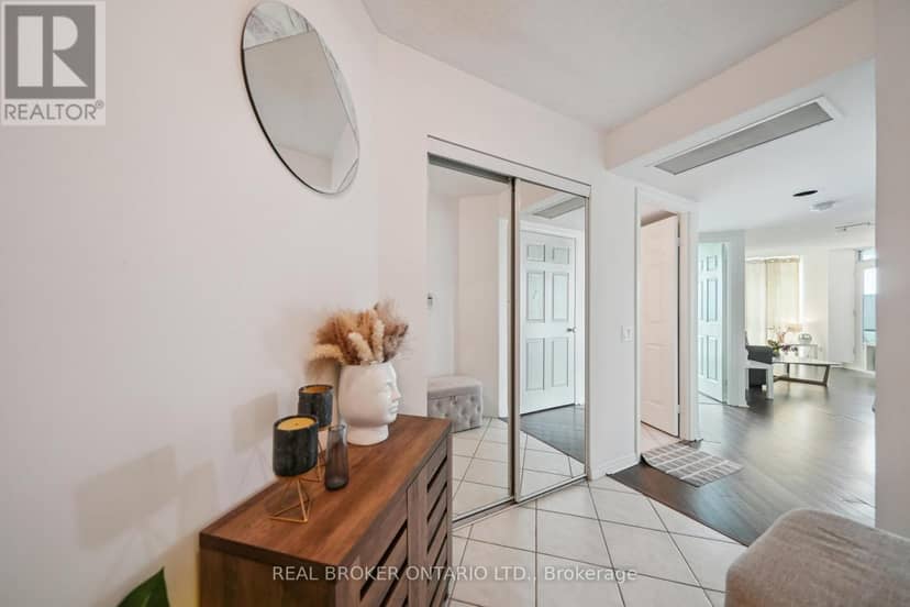 808 - 28 Harrison Garden Boulevard, Toronto, photo 5