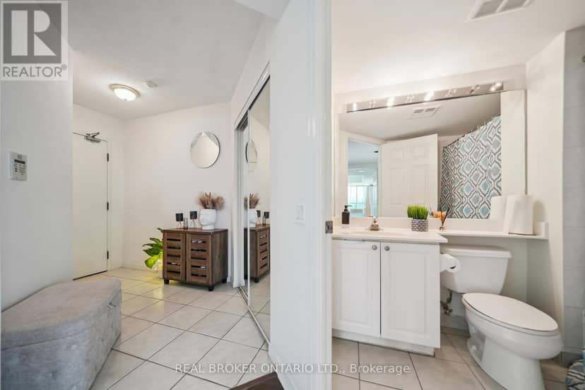 808 - 28 Harrison Garden Boulevard, Toronto, photo 7