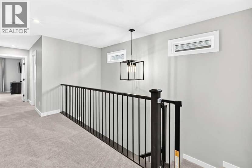 203 Greenwich Drive NW — photo 25 of 33