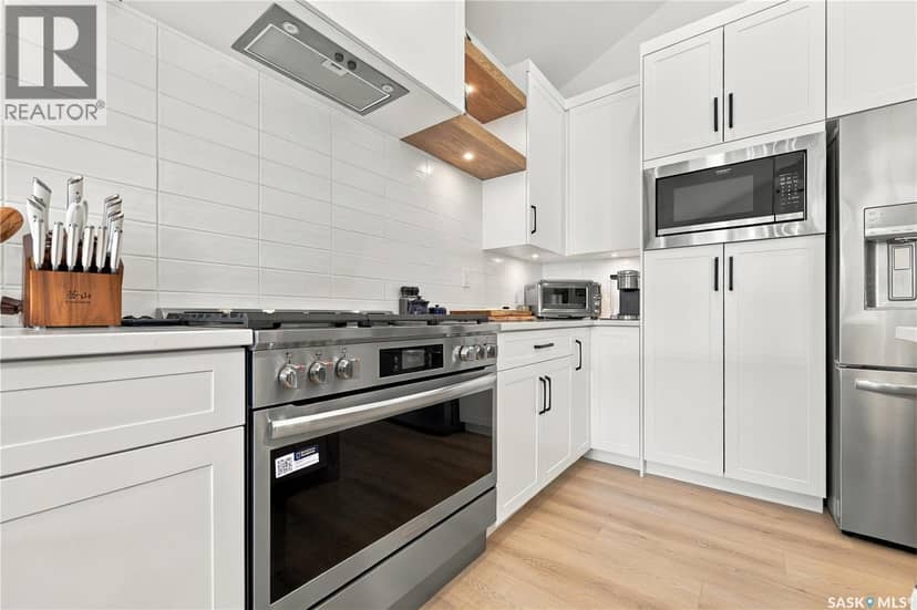378 Sharma CRESCENT — photo 15 of 40
