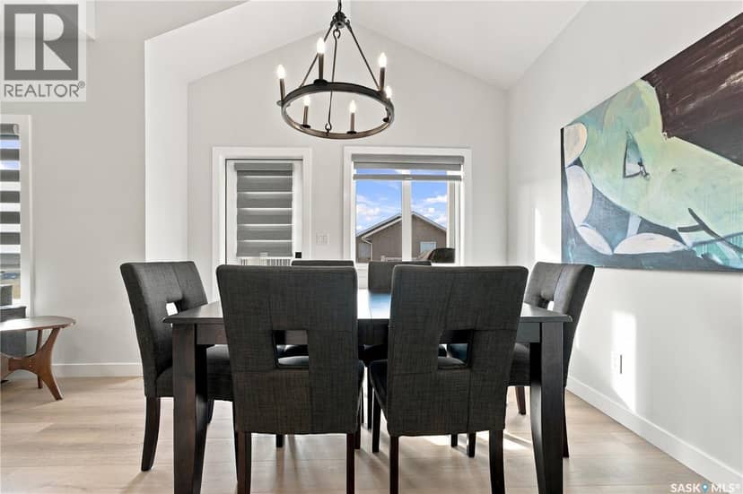 378 Sharma CRESCENT — photo 16 of 40