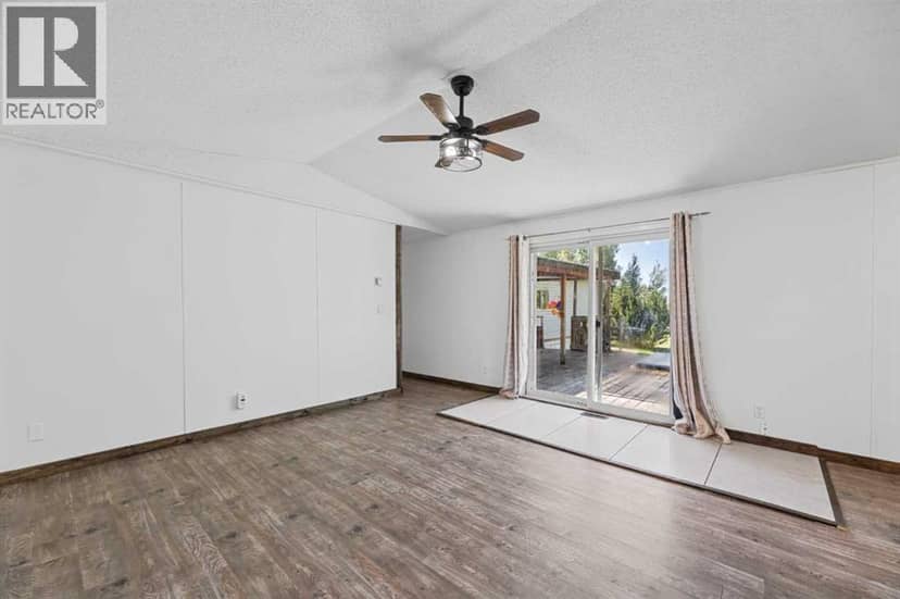 373047 Range Road 5-4 — photo 9 of 28