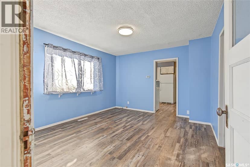929 Hall Street W, Moose Jaw, photo 4