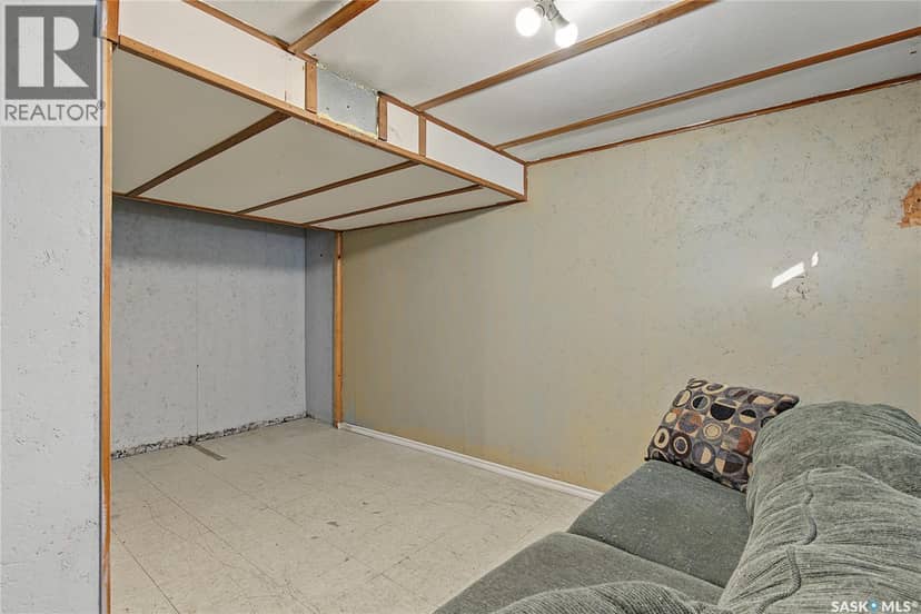 929 Hall Street W — photo 27 of 40