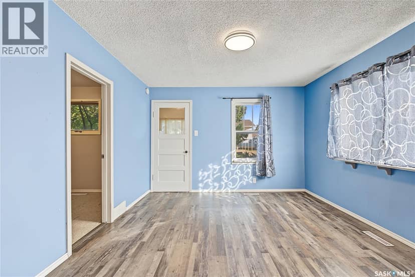 929 Hall Street W, Moose Jaw, photo 7