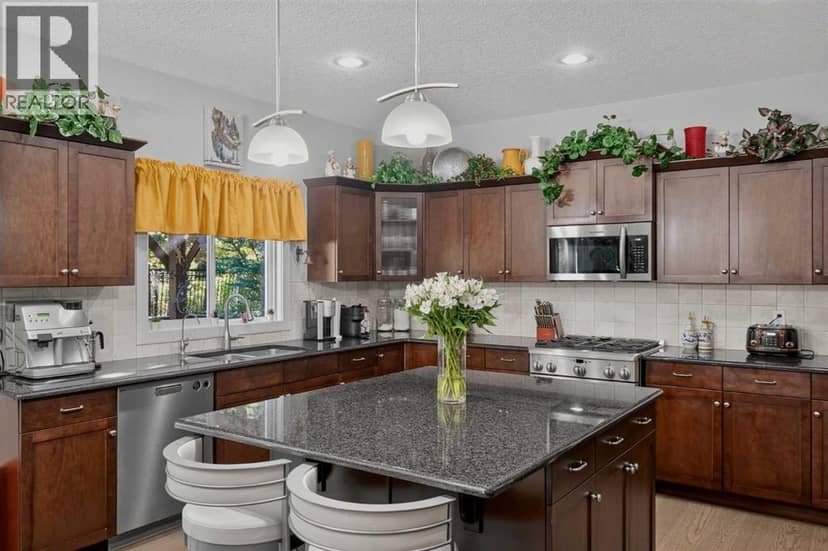 12 Crestridge Rise SW — photo 12 of 40