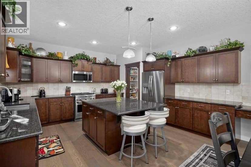 12 Crestridge Rise SW, Calgary, photo 4