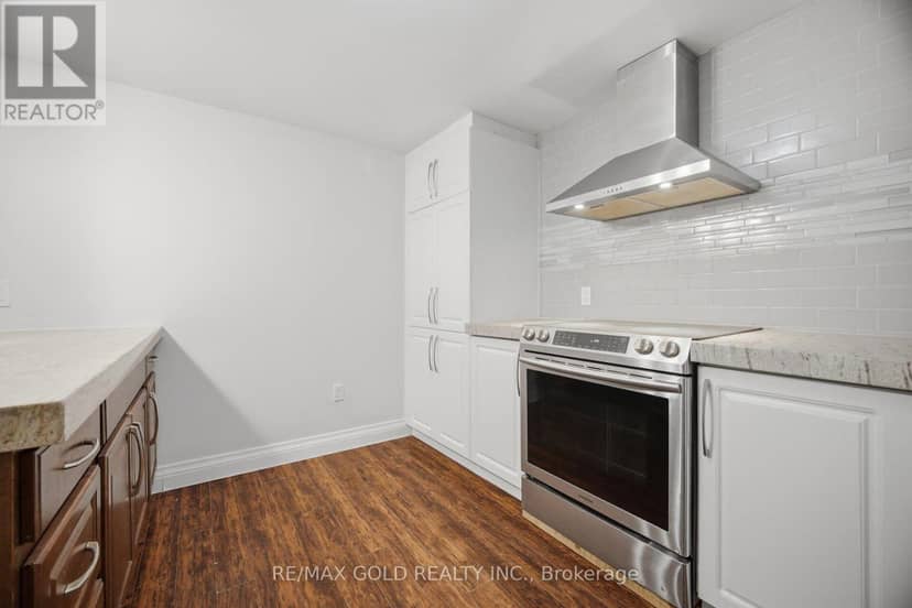687 Marley Crescent — photo 37 of 40