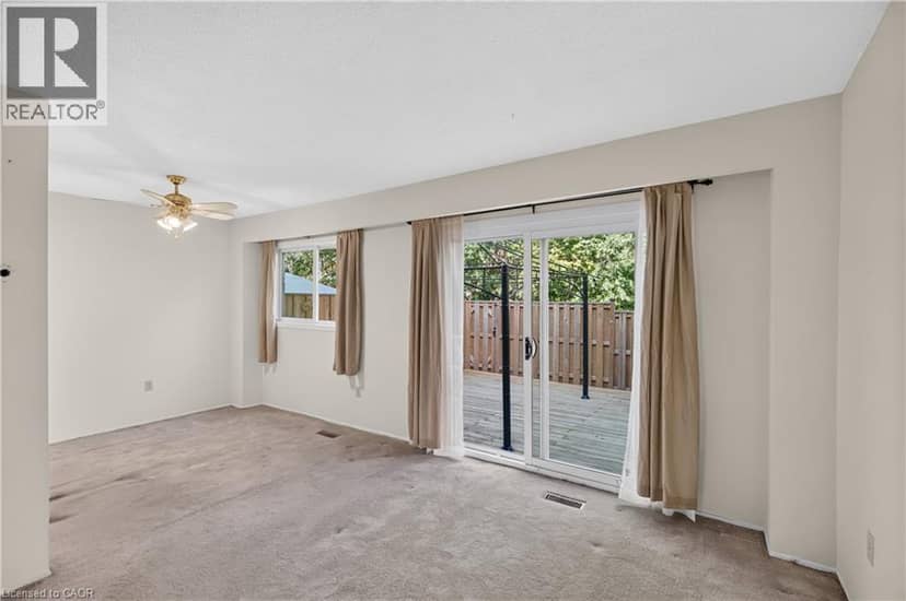 1556 LANCASTER Drive Unit# 74 — photo 9 of 40