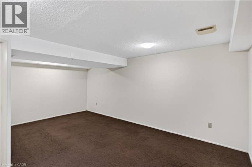 1556 LANCASTER Drive Unit# 74 — photo 30 of 40