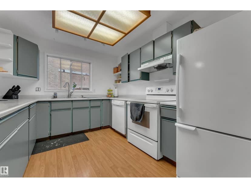 442 Kirkpatrick Cr NW — photo 10 of 33