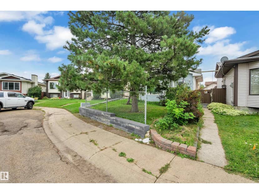 442 Kirkpatrick Cr NW, Edmonton, photo 2