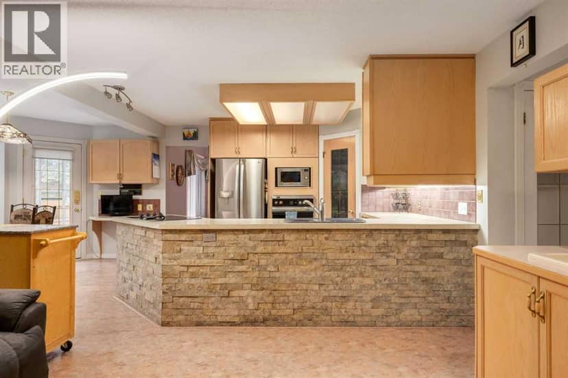 660 Coach Grove Road SW — photo 13 of 40