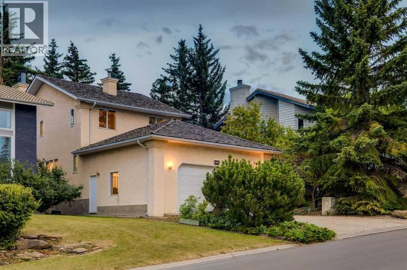 660 Coach Grove Road SW, Calgary, photo 2