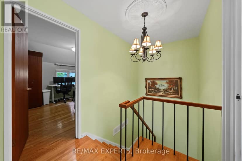 71 Dogwood Crescent — photo 23 of 40