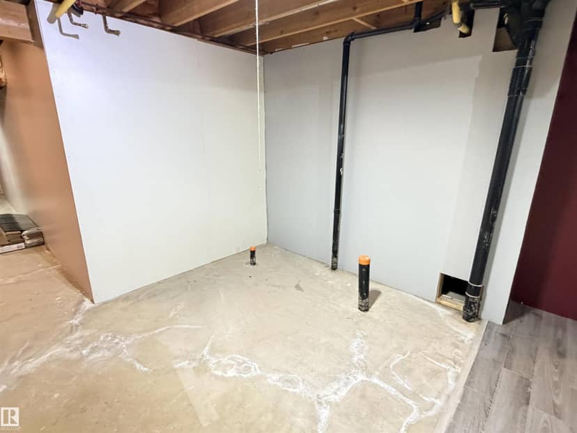 10751 109 AV — photo 38 of 40