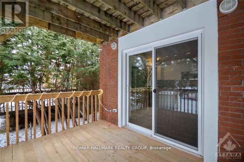 657 Golden Avenue — photo 12 of 39
