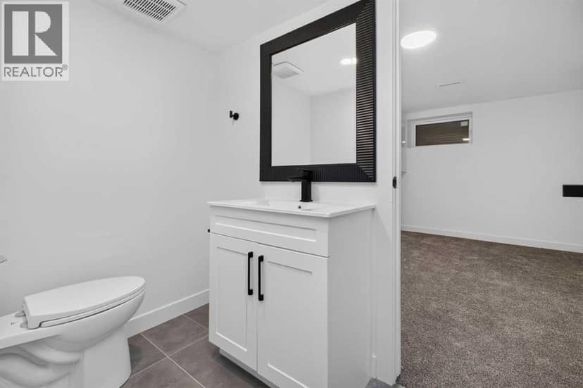 73 Penworth Close SE — photo 34 of 37