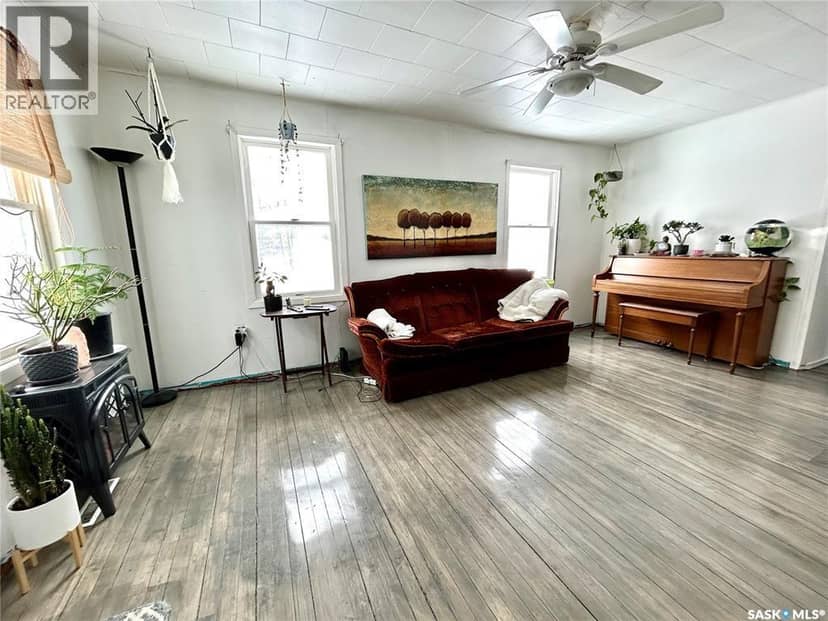 821 2nd AVENUE E, Zenon Park, photo 8