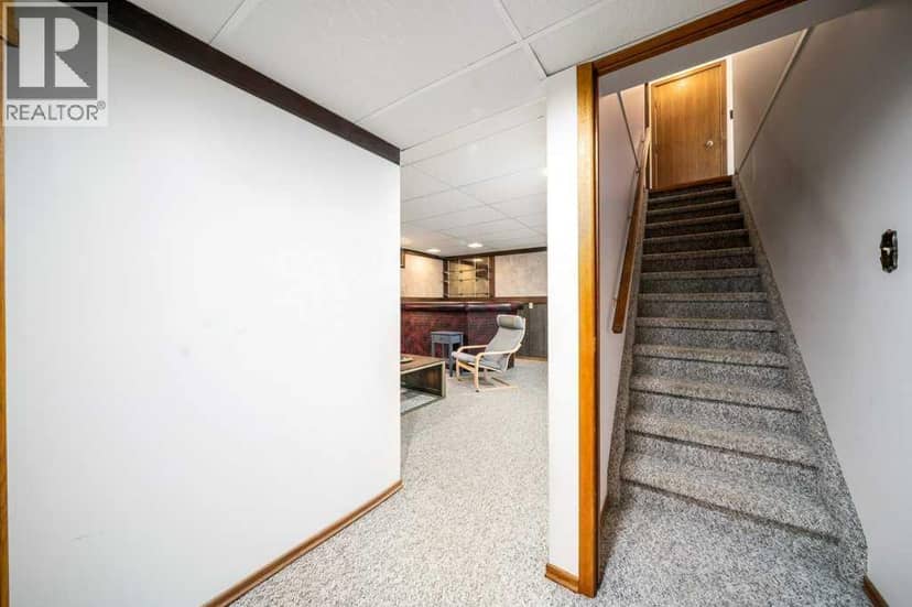 80 East Glen Drive SE — photo 27 of 40