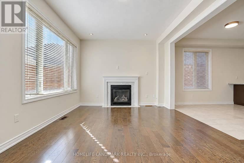 27 Applegate Drive — photo 15 of 40