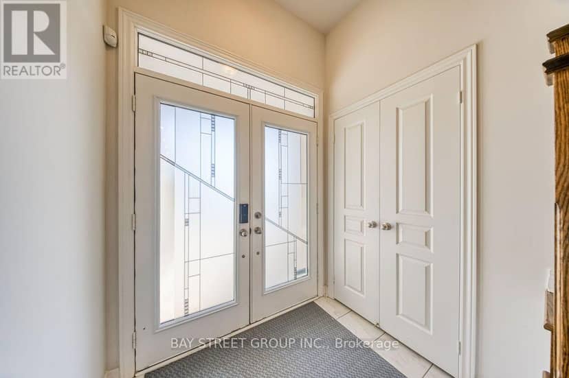 38 Port Arthur Crescent, Richmond Hill, photo 3