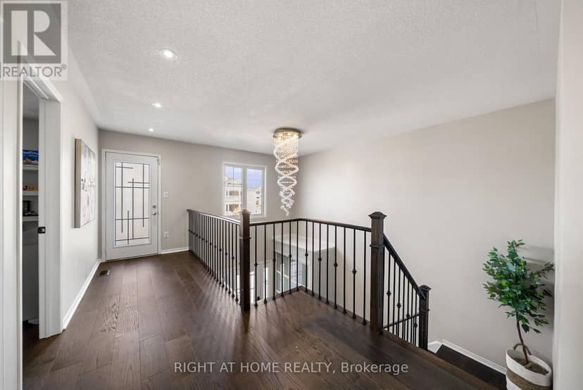 921 Miller Park Avenue — photo 24 of 40