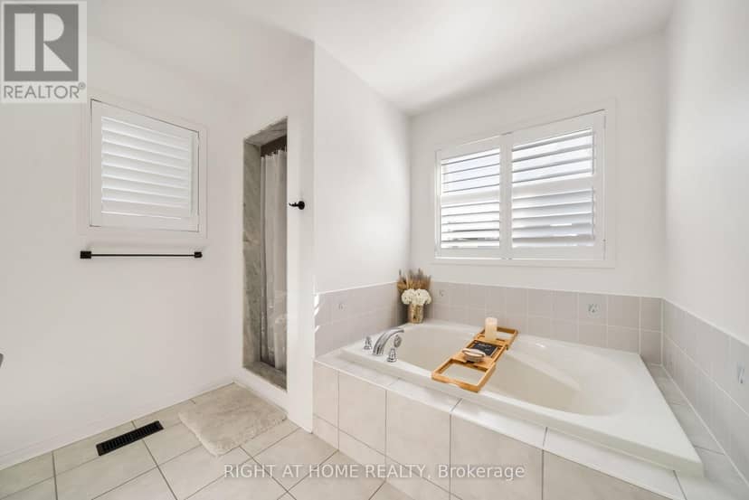 921 Miller Park Avenue — photo 28 of 40