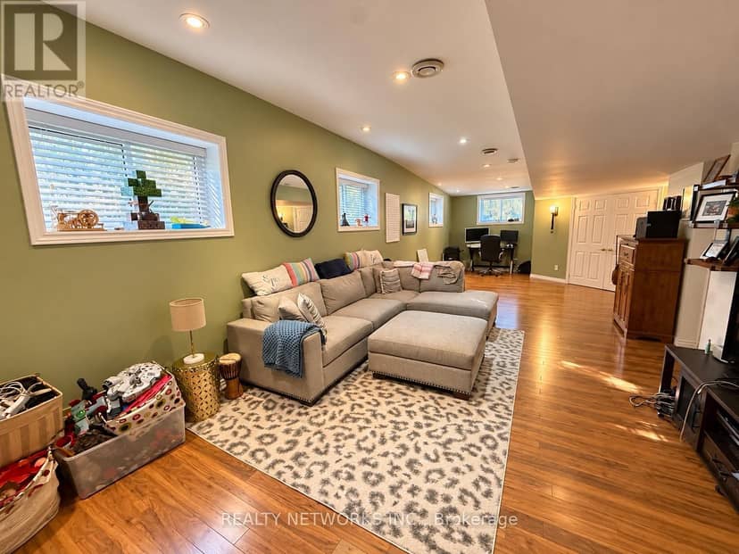 114 Majestic Drive — photo 30 of 32