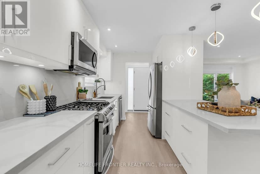 61 Sundial Crescent — photo 19 of 40