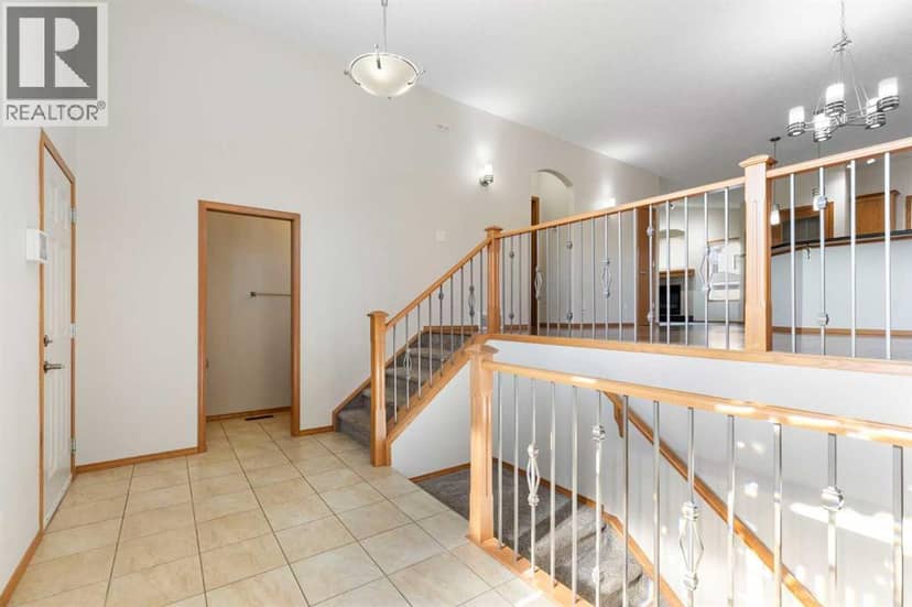 1207 Westmount Drive, Strathmore, photo 6