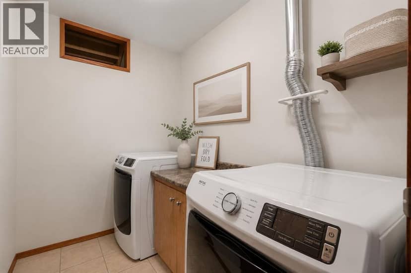 1207 Westmount Drive — photo 38 of 40