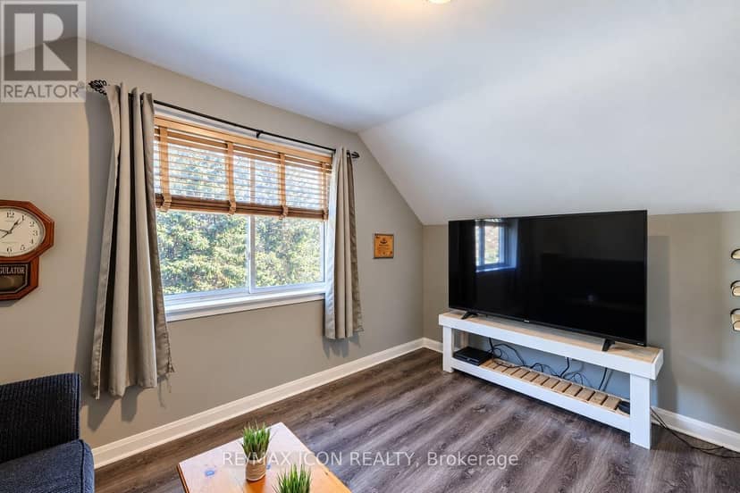35 Pleasant Avenue — photo 23 of 40