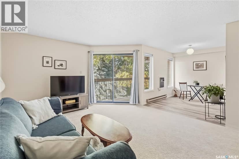 303 302 Tait CRESCENT — photo 10 of 31