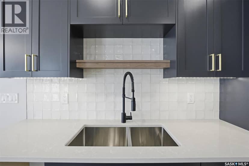 347 Katz AVENUE — photo 9 of 30