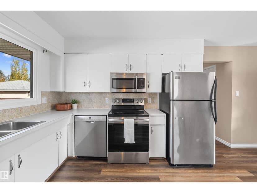 10420 36A AV NW — photo 18 of 40