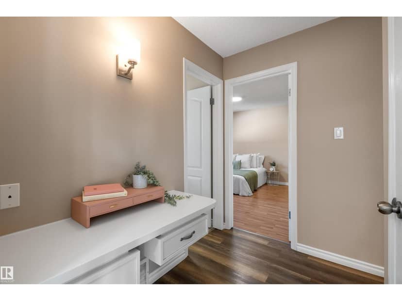 10420 36A AV NW — photo 20 of 40