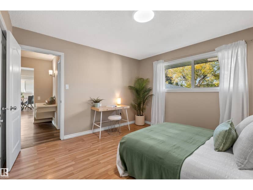 10420 36A AV NW — photo 27 of 40