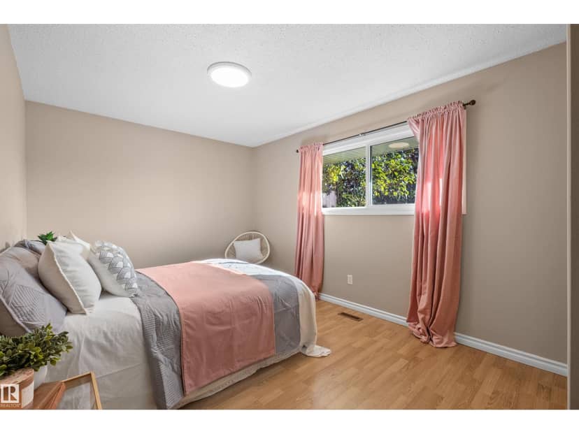 10420 36A AV NW — photo 34 of 40