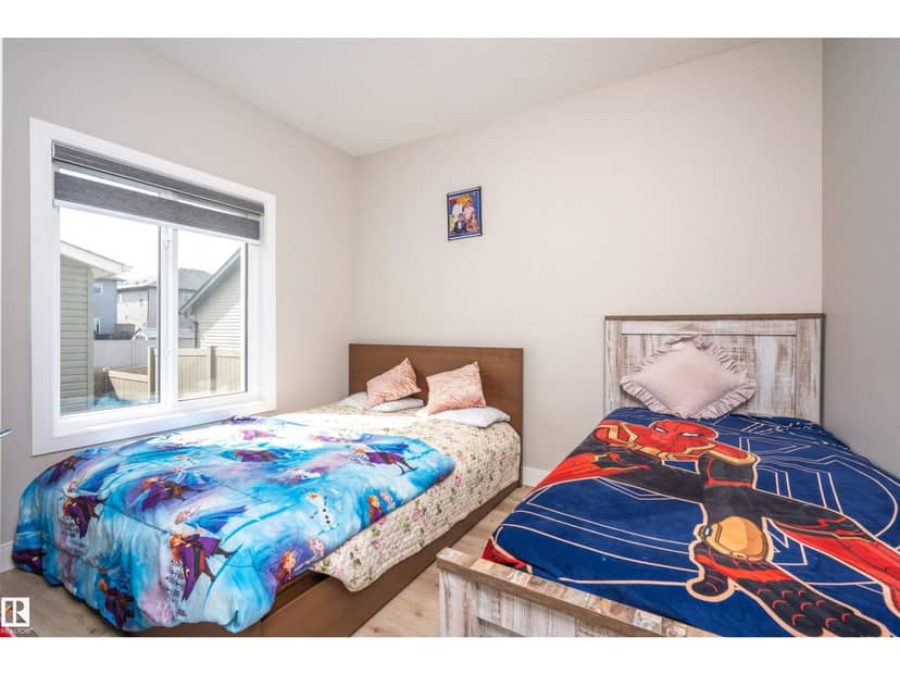 1767 26A ST NW, Edmonton, photo 3